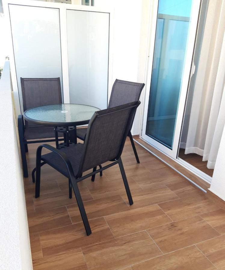 Queen Apartments & Rooms Dobra Voda Exterior photo