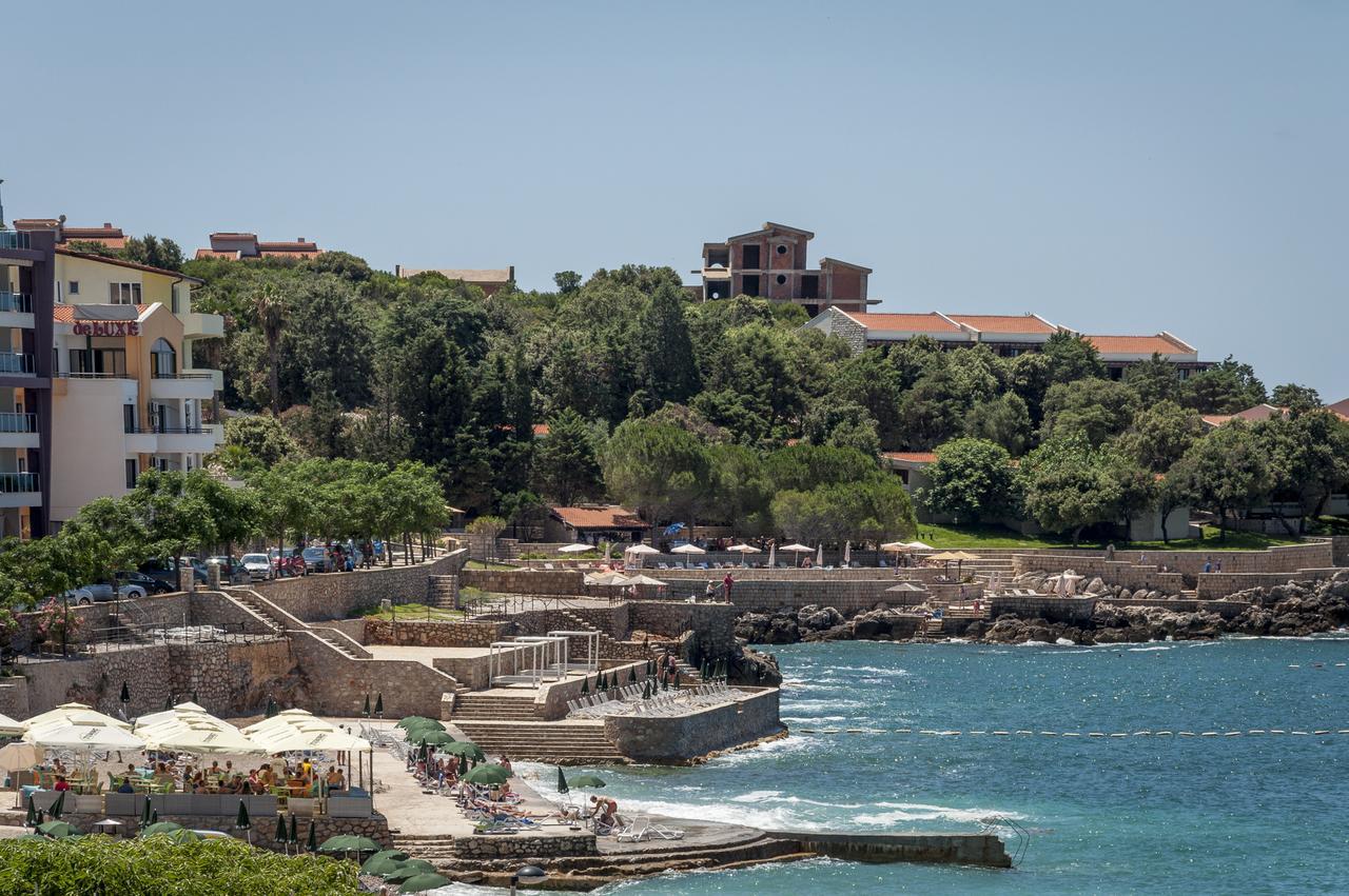 Queen Apartments & Rooms Dobra Voda Exterior photo