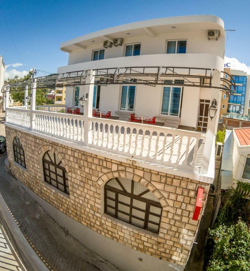 Queen Apartments & Rooms Dobra Voda Exterior photo